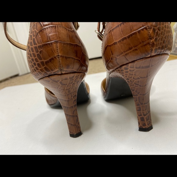 🔥 Franco Sarto 🔥 Brown Ankle Strap Heels - Picture 2 of 10
